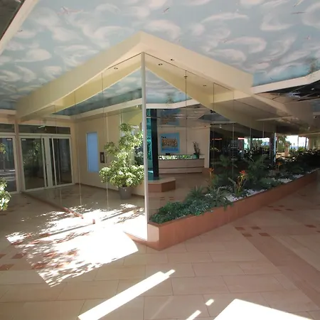 3 Pieces Climatise Avec Terrasse, Garage Et Wifi A - Fr-1-196-342 Menton